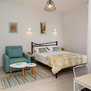  Aparthotel Naike